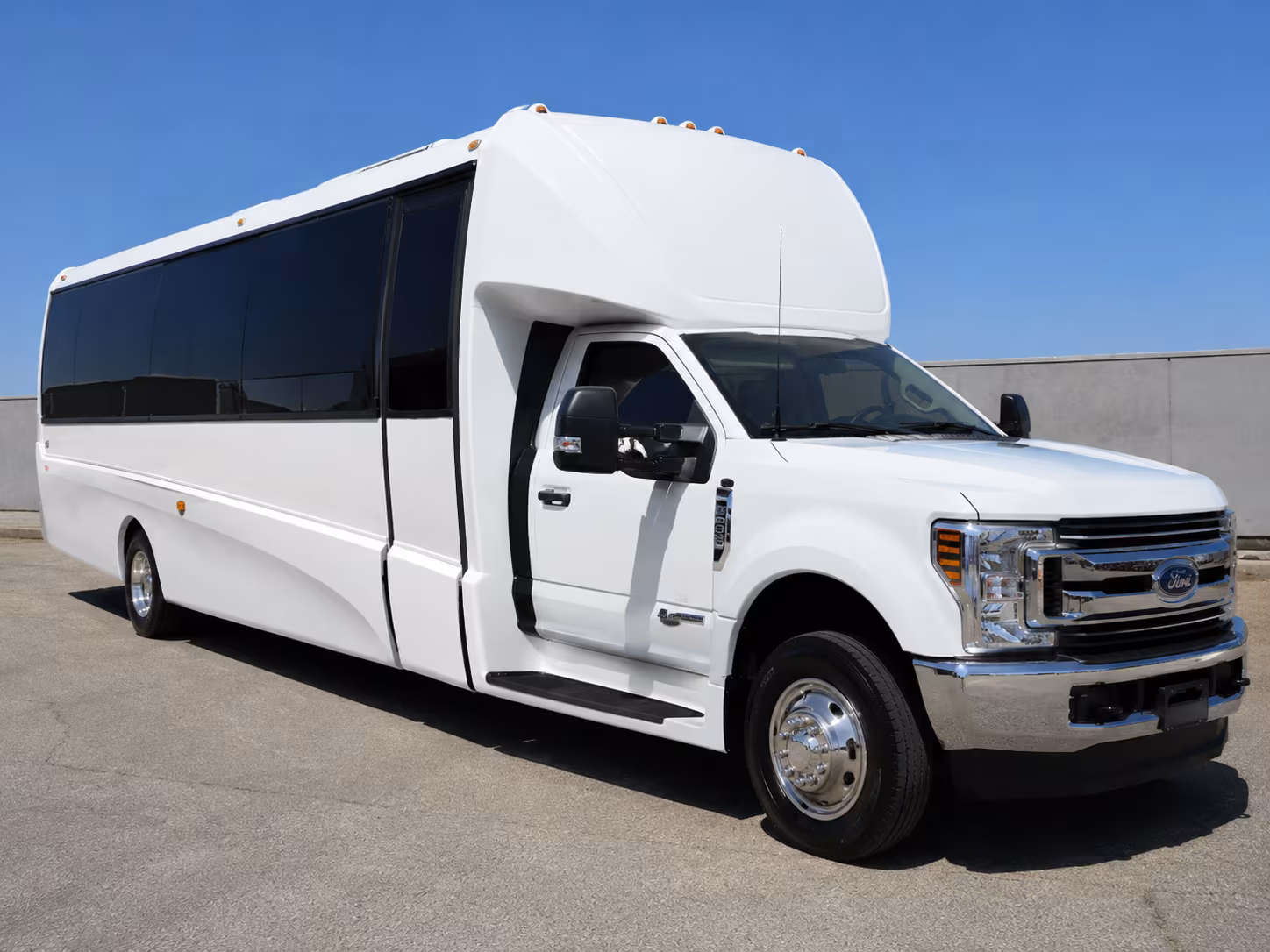 charleston attend charleston concerts with a charter bus rental