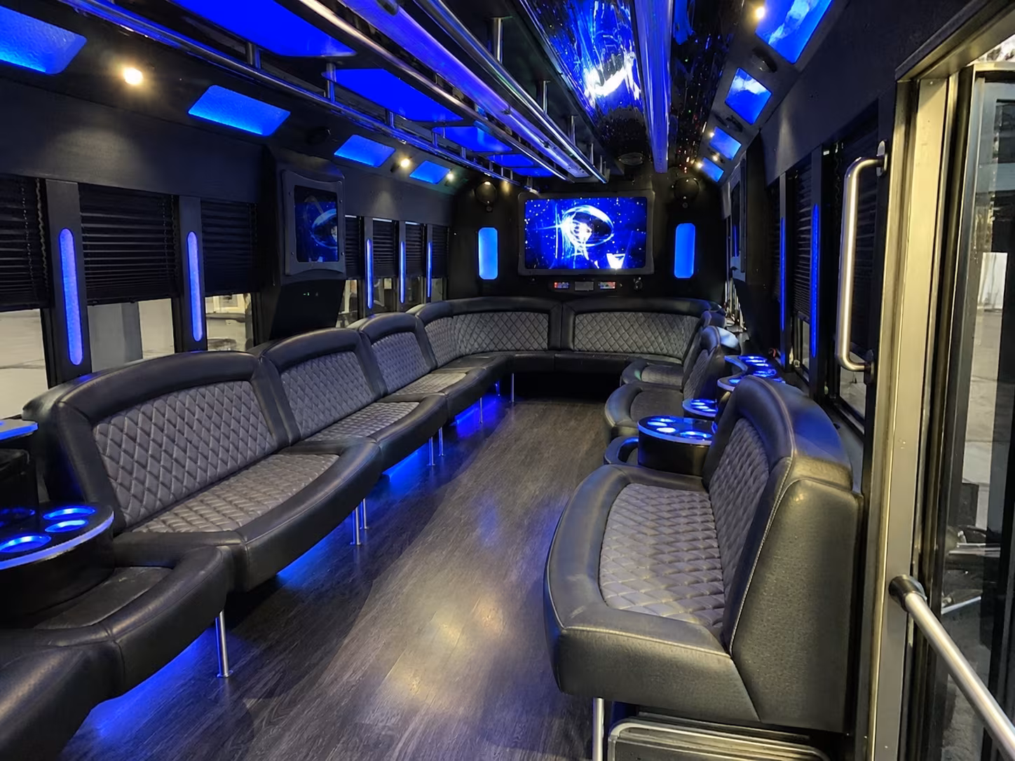 goose creek 28 passenger party bus interior