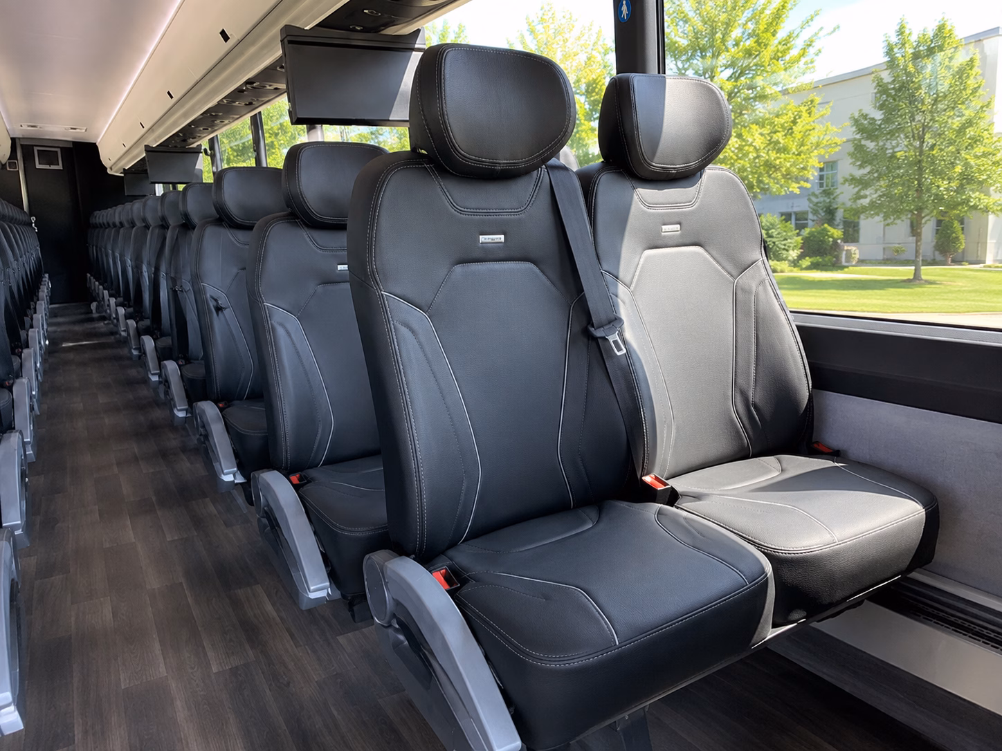 mount pleasant easy sporting event charter bus rentals in mount pleasant