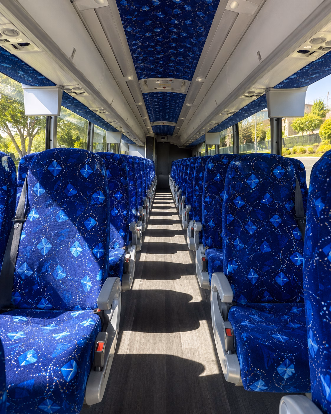 mount pleasant employee charter buses for small teams and large workforces